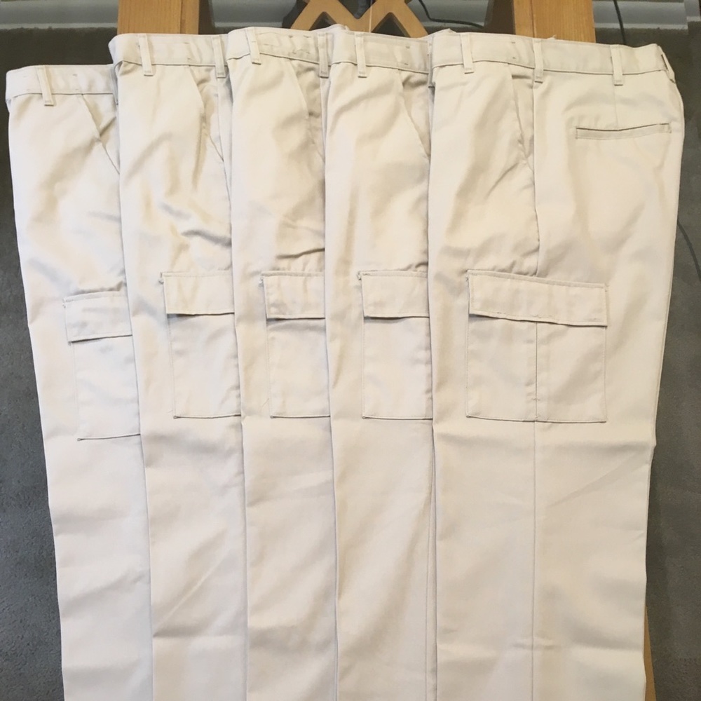 5 Pairs of Aramark Tan / Khaki Cargo Work Pants